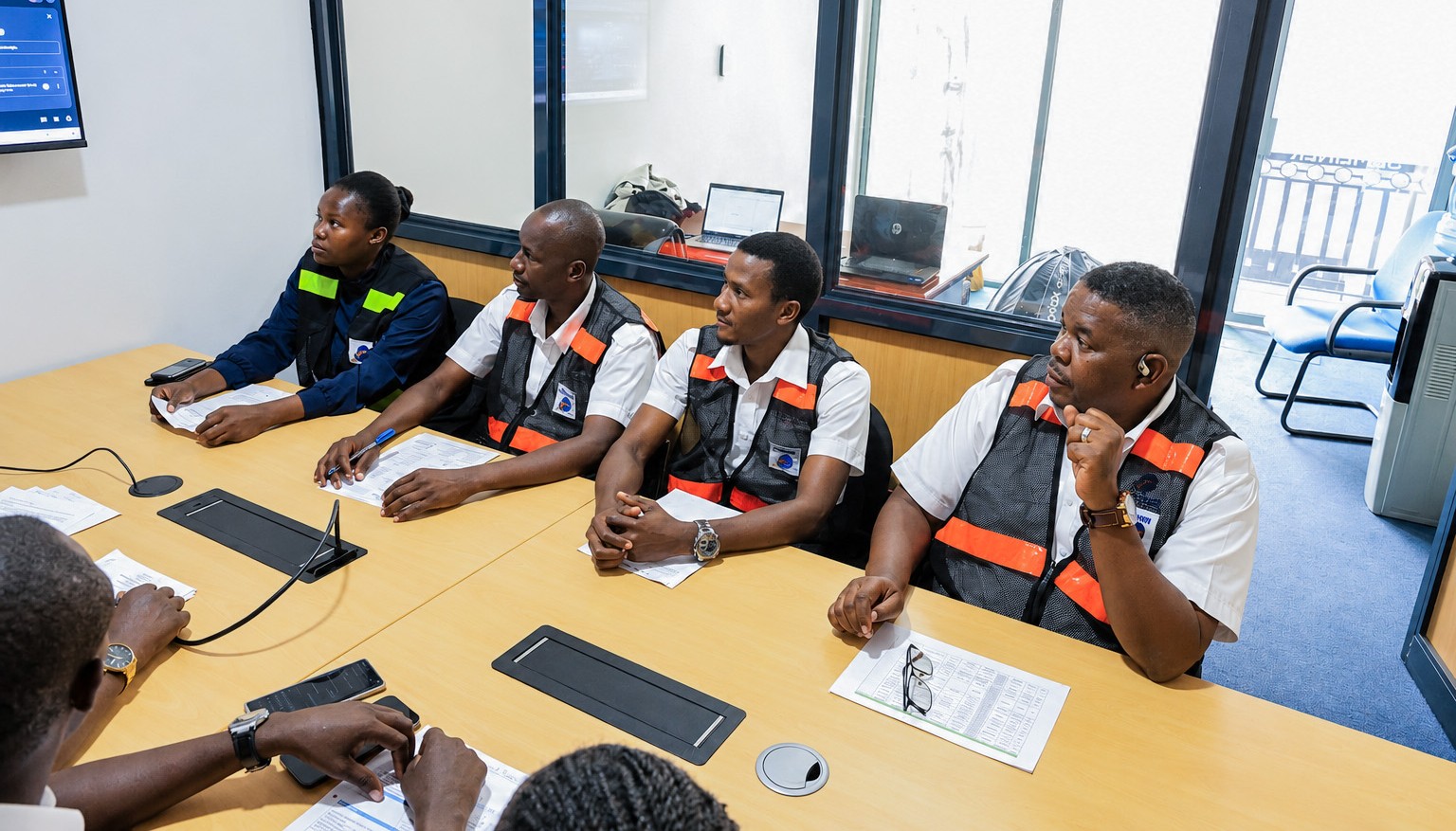 Semliner Xpress Logistics team ready to assist with your logistics needs
